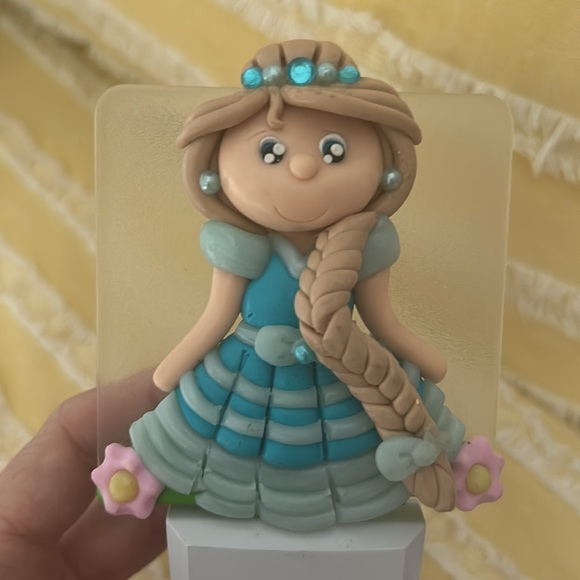 Princess Night Light 👑 - Picture 3 of 8